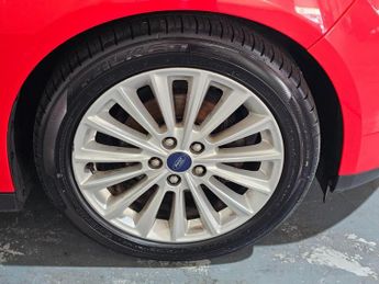 FORD C-MAX 1.0T EcoBoost GPF Titanium Euro 6 (s/s) 5dr