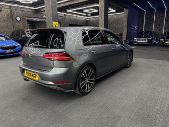 VOLKSWAGEN GOLF 2.0 TDI GTD