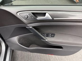 VOLKSWAGEN GOLF 2.0 TDI GTD