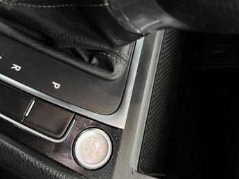 VOLKSWAGEN GOLF 2.0 TDI GTD
