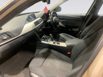 BMW 3 SERIES 3.0 330d SE Saloon