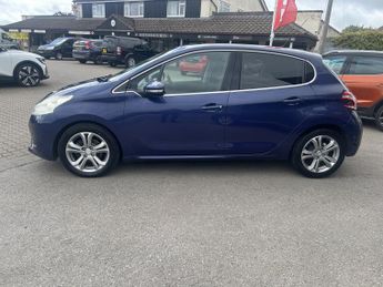 PEUGEOT 208 1.2 VTi Allure