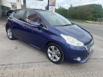 PEUGEOT 208 1.2 VTi Allure