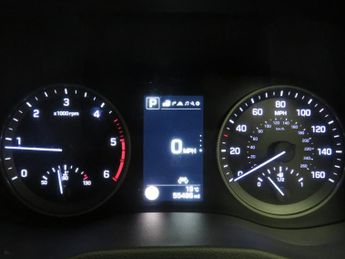 HYUNDAI TUCSON 2.0 CRDi Premium SE Auto 4WD Euro 6 5dr