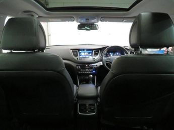 HYUNDAI TUCSON 2.0 CRDi Premium SE Auto 4WD Euro 6 5dr