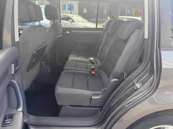 VOLKSWAGEN TOURAN 1.6 TDI SE Euro 5 5dr