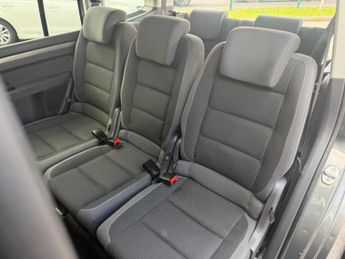 VOLKSWAGEN TOURAN 1.6 TDI SE Euro 5 5dr