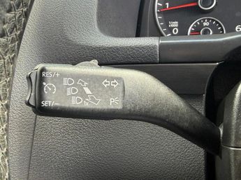 VOLKSWAGEN TOURAN 1.6 TDI SE Euro 5 5dr
