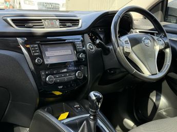 NISSAN QASHQAI 1.2 DIG-T N-Connecta
