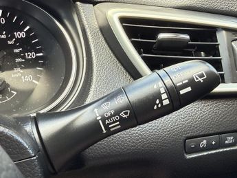 NISSAN QASHQAI 1.2 DIG-T N-Connecta