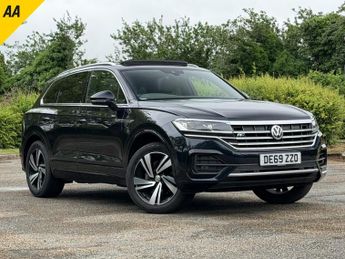 VOLKSWAGEN TOUAREG 3.0 TDI V6 R-Line Tech