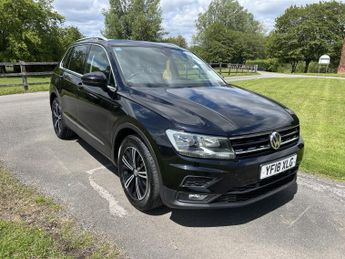 Volkswagen Tiguan 1.4 TSI SE Navigation Suv