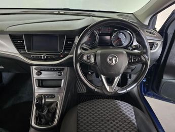 VAUXHALL ASTRA 1.5 Turbo D Business Edition Nav Sports Tourer Euro 6 (s/s) 5dr