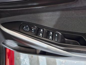 VAUXHALL GRANDLAND X 1.2 Turbo SE Premium Euro 6 (s/s) 5dr