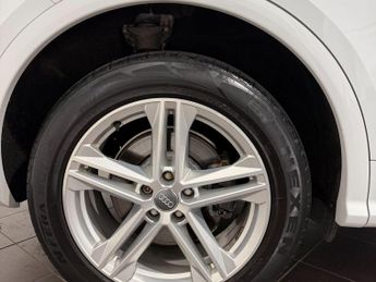 AUDI Q5 2.0 TDI 40 S line S Tronic quattro Euro 6 (s/s) 5dr