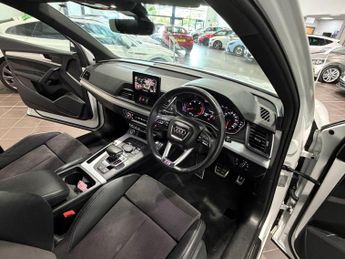 AUDI Q5 2.0 TDI 40 S line S Tronic quattro Euro 6 (s/s) 5dr