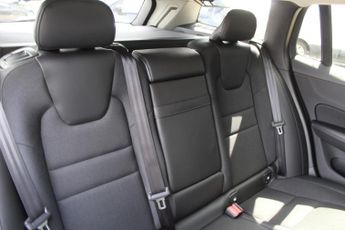 VOLVO V60 2.0 Momentum D3