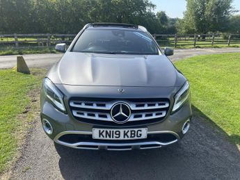 MERCEDES-BENZ GLA 1.6 GLA200 Sport Premium Plus
