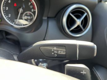 MERCEDES-BENZ A CLASS 1.6 A180 SE