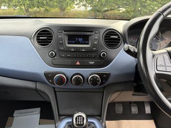 HYUNDAI I10 1.0 Premium
