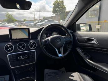 MERCEDES-BENZ A CLASS 1.6 A180 SE Hatchback 5dr Petrol 7G-DCT Euro 6 (s/s) (122 ps)