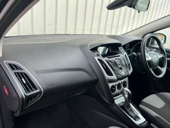 FORD FOCUS 1.6 Zetec Powershift Euro 5 5dr