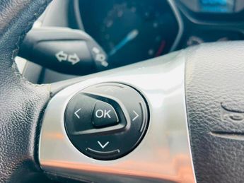 FORD FOCUS 1.6 Zetec Powershift Euro 5 5dr