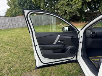 CITROEN C4 1.2 PureTech Shine