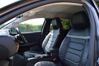 CITROEN C4 1.2 C4 Shine Plus PureTech 130 S&S EAT8 automatic