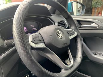 VOLKSWAGEN T-CROSS 1.0 TSI R-Line