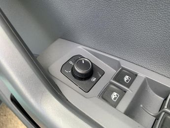 VOLKSWAGEN T-CROSS 1.0 TSI R-Line