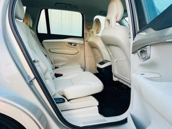 VOLVO XC90 2.0 D5 PowerPulse Momentum Auto 4WD Euro 6 (s/s) 5dr