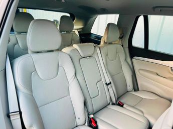 VOLVO XC90 2.0 D5 PowerPulse Momentum Auto 4WD Euro 6 (s/s) 5dr
