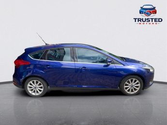FORD FOCUS 1.0 T EcoBoost Titanium