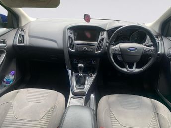 FORD FOCUS 1.0 T EcoBoost Titanium