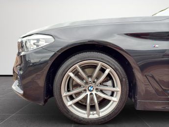 BMW 5 SERIES 2.0 520i M Sport Saloon