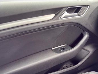 AUDI A3 1.4 TFSI S line