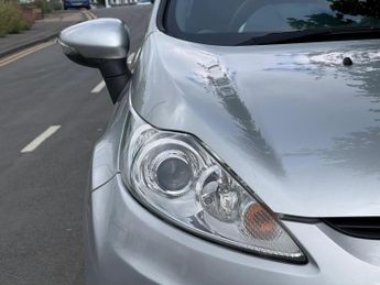 FORD FIESTA 1.4 Titanium 5dr