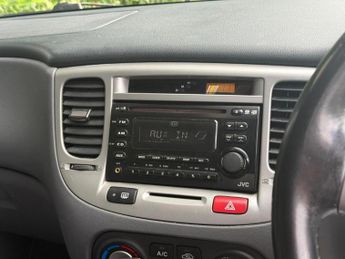 KIA RIO 1.4 3 5dr