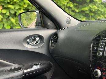 NISSAN JUKE 1.6 Tekna XTRON Euro 6 5dr
