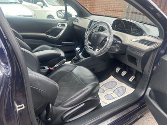 PEUGEOT 208 1.6 e-HDi XY