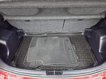 TOYOTA YARIS 1.5 VVT-h Icon Plus