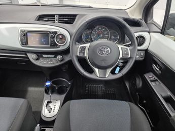 TOYOTA YARIS 1.5 VVT-h Icon Plus