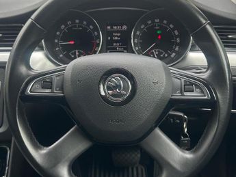 SKODA SUPERB 2.0 TDI Outdoor Plus DSG 4WD Euro 5 5dr