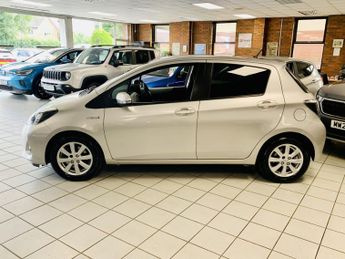TOYOTA YARIS 1.5 VVT-h Icon Plus