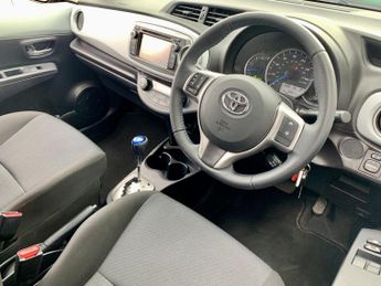 TOYOTA YARIS 1.5 VVT-h Icon Plus