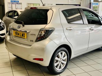 TOYOTA YARIS 1.5 VVT-h Icon Plus
