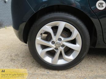 VAUXHALL CORSA 1.4 i SE Automatic with just 20,000 miles! F.S.H