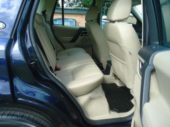 LAND ROVER FREELANDER 2 2.2 SD4 XS