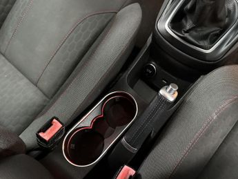 FORD FIESTA 1.0 T EcoBoost ST-Line